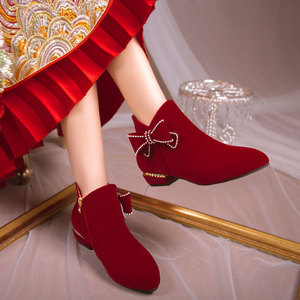 秀禾婚鞋不累脚高级感蝴蝶结低跟3cm粗跟冬季加绒短靴新娘红鞋子
