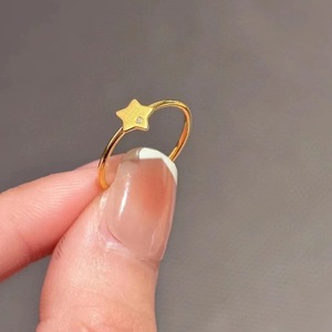 单身戒指女可爱小星星时尚个性简约气质镶钻黄金色关节指环可调节