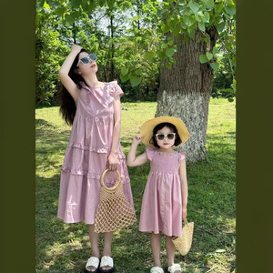 韩版亲子母女装2024新款夏季洋气度假海边裙子女童夏天紫色连衣裙