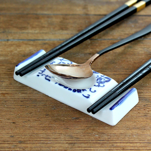 陶瓷筷子架公筷架酒店家用放2双筷子餐桌筷托陶瓷青花瓷白色筷枕