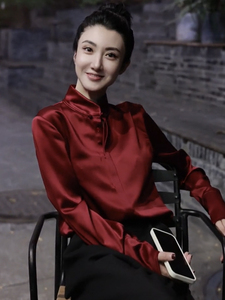 新中式立领长袖缎面衬衫女春秋气质打底衬衣高级设计感红色小上衣