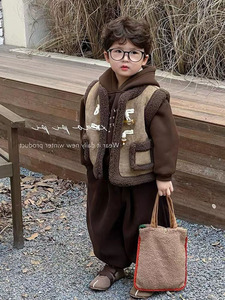 韩版儿童马甲套装2023冬季新款男童羊羔保暖加绒加厚卫衣三件套潮