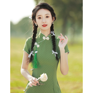 绿色旗袍新款2024改良年轻款少女夏季小清新文艺国风新中式连衣裙