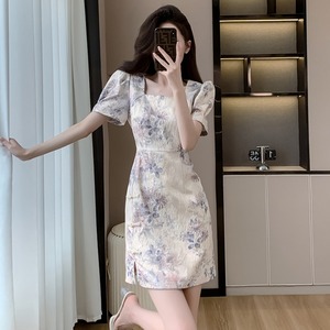 新中式提花方领连衣裙女夏季气质名媛一步短裙开叉泡泡袖包臀裙子