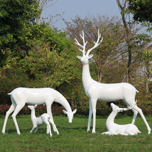 户外抽象鹿雕塑售楼部小区园林景观玻璃钢梅花鹿仿真动物装饰摆件