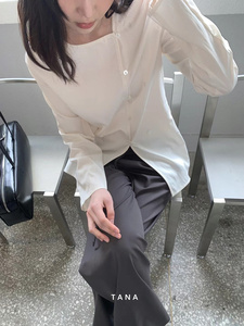 2024春夏 韩国设计师东大门代购 MOHHE 复古斜领人造丝衬衫0227