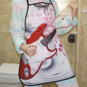 窗外来物Osw偶像少女吉他手原创印花围裙