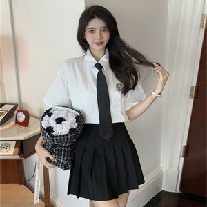jk制服白色衬衫女学生韩版宽松夏季短袖上衣领带学院风百褶裙套装