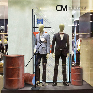 OM视觉 服装店铁网工业风橱窗装饰道具 创意陈列商场布置油桶摆件