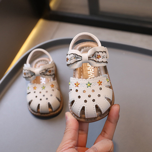 女宝宝凉鞋1一2周岁夏季婴儿鞋子小童公主镂空透气防滑软底学步鞋