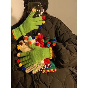 彩色毛球毛线针织手套冬季女可爱小球可触屏露手指头保暖五指骑车