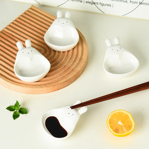 陶瓷创意蘸料碟筷子架兔子多功能卡通可爱造型小味碟可放筷子托架