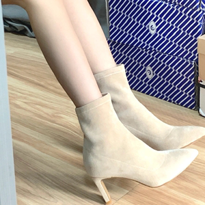 裸色高跟短靴子女韩版2023年秋冬新款尖头粗跟套筒弹力绒面瘦瘦靴
