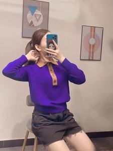 秋冬新款通勤女装复古紫色拼接半开胸纽扣翻领长袖套头羊毛针织衫