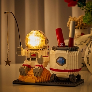 宇航员笔筒积木乐高男孩系列太空人拼装玩具桌面收纳摆件生日礼物