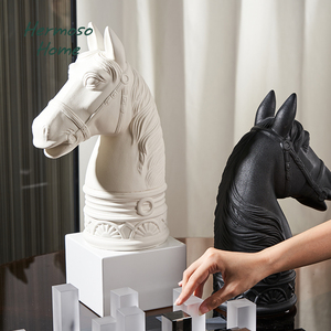 HERMOSO 白色马头陶瓷玄关装饰摆件办公室客厅桌面电视柜乔迁礼物