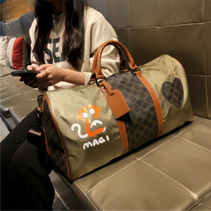 香港2024新款行李袋大容量超大手提包轻便时尚短途旅行包健身大包