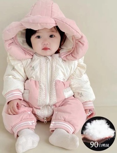 2023冬季婴童女宝宝粉白拼色花朵帽子羽绒服哈衣外出服连体衣