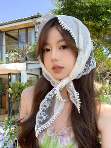 原创设计法式蕾丝三角巾花朵米色洋气复古装饰头巾发带女绑包飘带