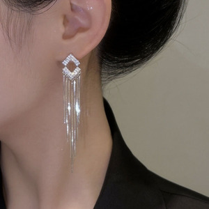 闪钻菱形长款流苏耳钉S925银针时尚气质女神设计感耳环精致名媛风