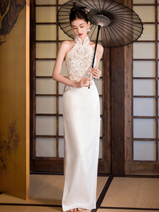 新中式白色订婚旗袍敬酒服新娘礼服裙高端轻奢小众晨袍宴会连衣裙