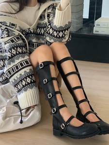 韩国东大门细皮带扣夏季镂空长筒靴子2023年新款方跟小众罗马凉靴