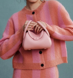 2024新款真皮女包猪猪枕头包小众设计包包女百搭可爱粉色斜挎包包