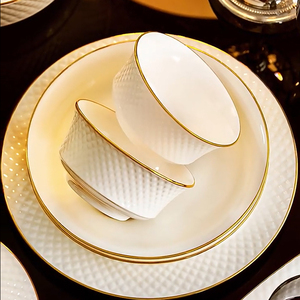 自由组合骨瓷金边吃米饭碗碟套装家用简约欧式面汤碗纯白浮雕餐具