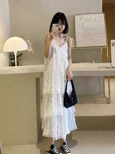 韩国东大门春夏氛围感气质蕾丝吊带蛋糕裙显瘦遮肉叠穿时髦小白裙