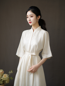 新中式轻国风端庄大气白色连衣裙2024夏新款佛系禅意女装气质长裙