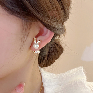 韩国水钻珍珠兔子纯银耳钉女2023年新款潮轻奢设计感耳饰高级耳环