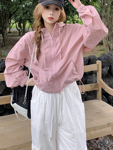 粉色户外冲锋衣外套女夏季时尚薄款长袖上衣登山运动连帽防晒衣潮