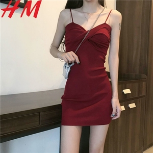 HM2024年新款夏季法式赫本风小个子打底内搭性感红色吊带连衣裙子