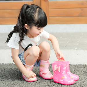 儿童雨鞋男女幼儿园宝宝柔软新款雨靴加绒水鞋中小童防滑保暖胶鞋