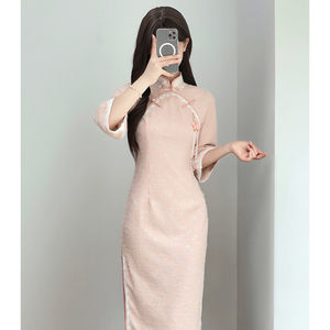 日常粉色旗袍2024新款年轻款改良少女学生新中式长款连衣裙七分袖