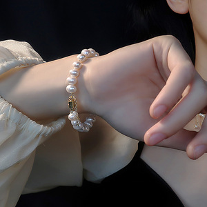 蒂芙呢手链复古几何不规则淡水珍珠手链简约时尚设计手环欧美宫廷
