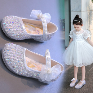 女童公主鞋中童水钻小皮鞋小女孩银色软底水晶表演鞋宝宝礼服单鞋