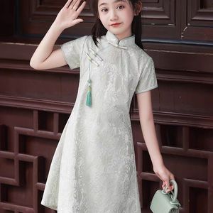 女童旗袍2024春秋新款儿童改良国风绿色清新裙子小女孩蕾丝连韩系