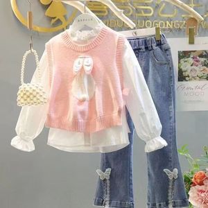 韩系韩系女童套装2024春秋装新款甜美可爱衬衫针织马甲牛仔裤儿童