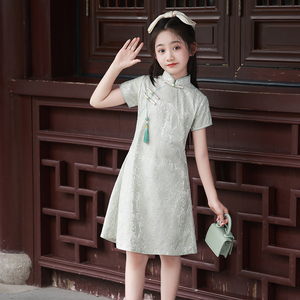 女童旗袍20促销24年新款儿童改良国风绿色清新小女孩蕾丝连衣裙演