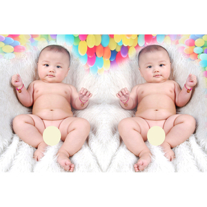 可爱宝宝双胞胎可爱bb图片娃画报龙凤婴儿墙贴画报照片孕妇胎教萌