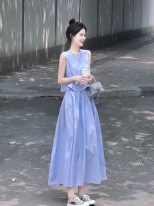夏装搭配一整套绝美小裙子高级套装女蓝色条纹精致绝美上衣两件套