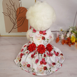 夏季新品宠物衣服小型犬玫瑰裙子泰迪博美狗狗衣服可爱公主裙薄款