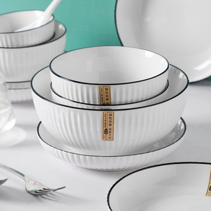 北欧简约风格10人餐具碗碟套装家用陶瓷创意个性饭碗盘子菜盘汤碗