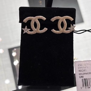 Chanel/香奈儿 24新款耳饰双C字母金色纹理拉丝水钻星星耳环女