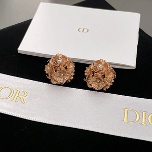 法国直邮Dior/迪奥耳钉 2024新款立体镂空玫瑰花花球大小珍珠耳环