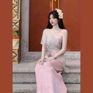 泰国传统服装2023新款孙怡明星同款西双版纳傣族服装表演舞蹈民族