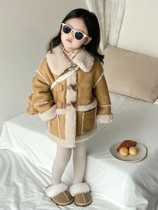 韩国童装2023女童外套秋冬季新洋气皮毛一体羊羔绒加厚大衣潮