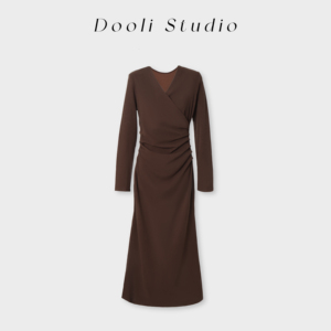 【冬款上新】Dooli｜法式气质高级感V领褶皱收腰连衣裙3855