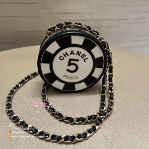 23C新款 Chanel香奈儿 圆形足球5号黑白配色筹码斜跨链条包